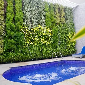 https://varanasi-boutique-aeropuerto.cartagena-hotels.org